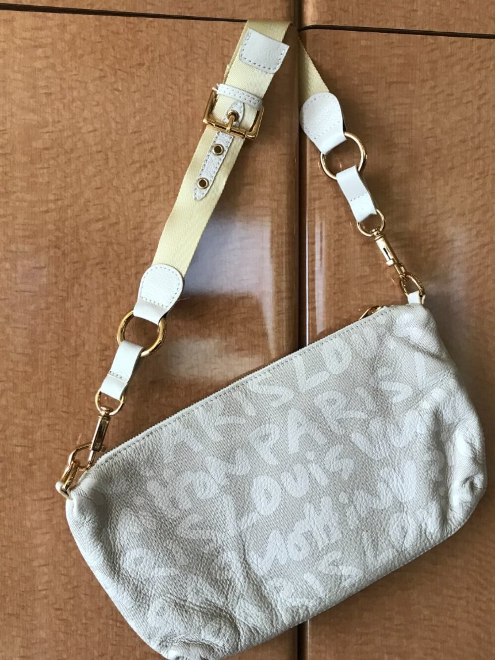 Woman shoulder bag. Vintage. New.